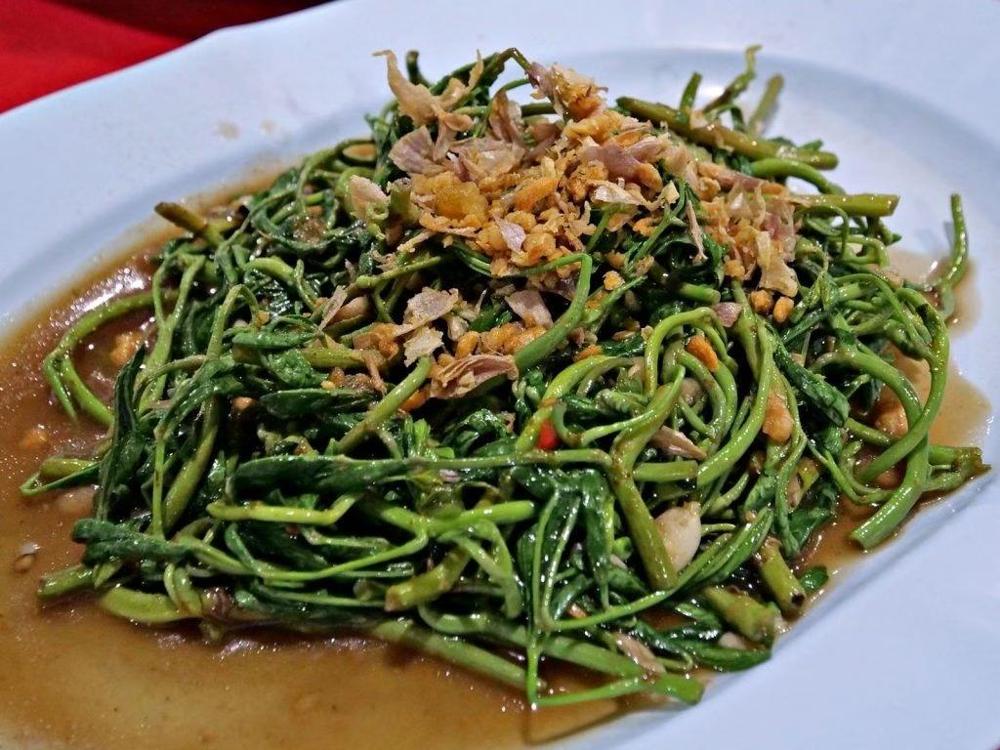 Rau nhút xào tỏi thành phẩm